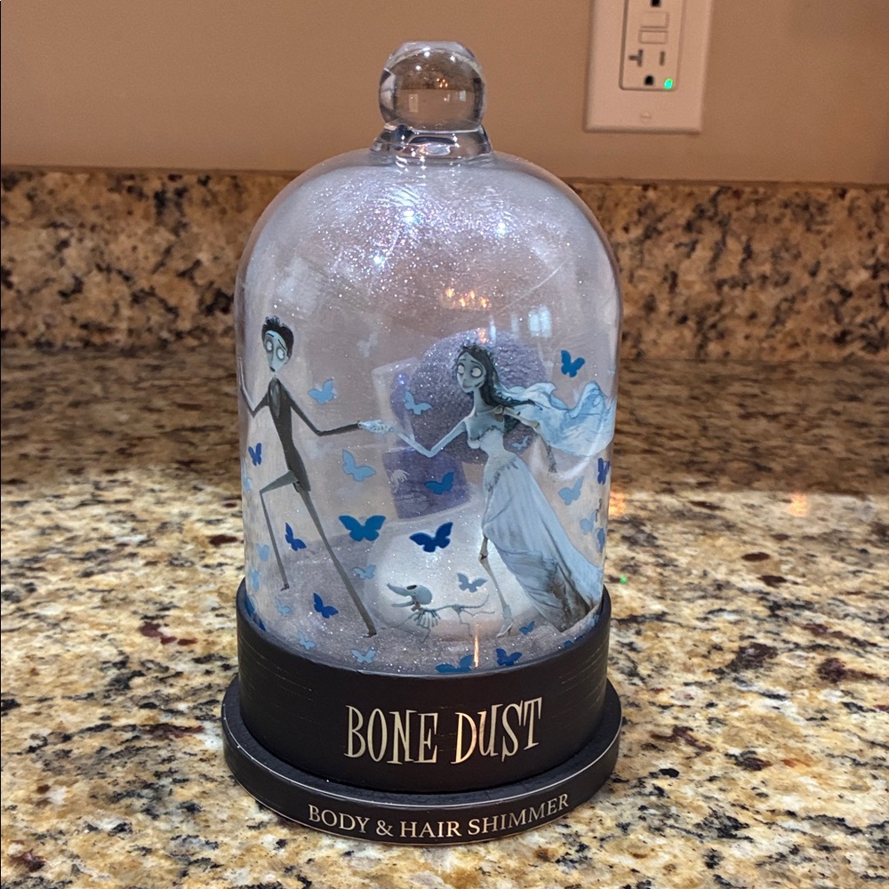 Beauty Creations Corpse Bride Body and Hair shimmer with Cloque case.